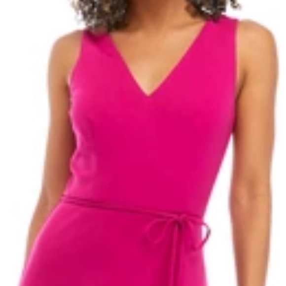 VINCE CAMUTO Asymmetric Hem Scuba Crepe
Dress - Picture 6 of 13